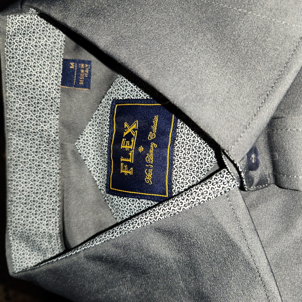 Mens size medium grey dress shirt designed in Italy